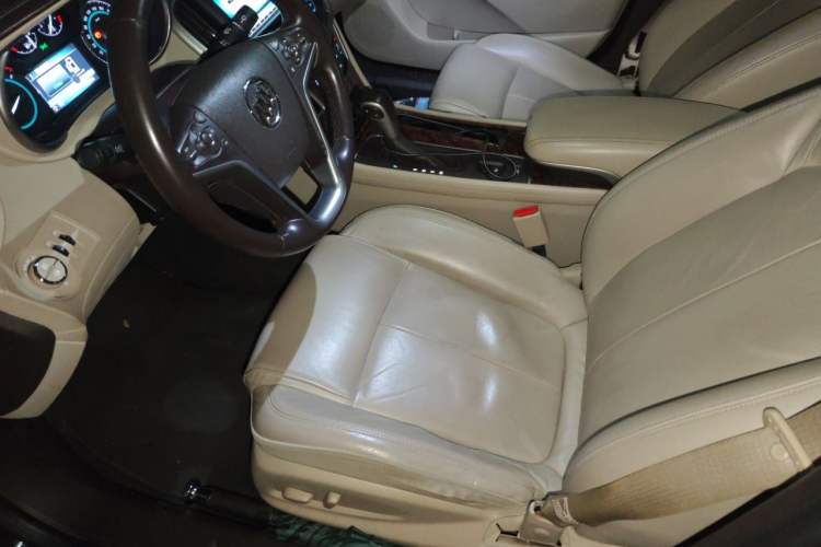 Used Buick LaCrosse 2013 2.4L SIDI Leading Comfort Version Left Front Seat