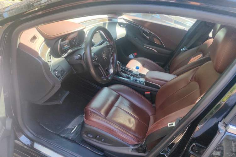 Used Buick LaCrosse 2013 2.4L SIDI Elite Comfort Version Left Front Seat