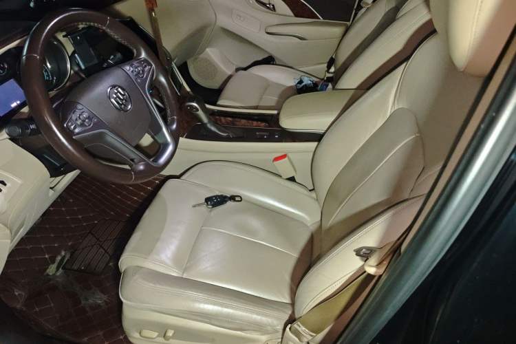 Used Buick LaCrosse 2013 2.4L SIDI Leading Comfort Version Left Front Seat