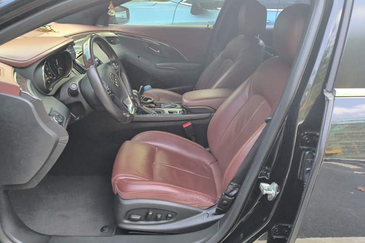 Used Buick LaCrosse 2013 2.0T SIDI Smart Luxury Flagship Edition Left Front Seat