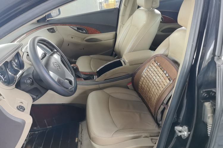 Used Buick LaCrosse 2013 2.4L SIDI Elite Comfort Version Left Front Seat