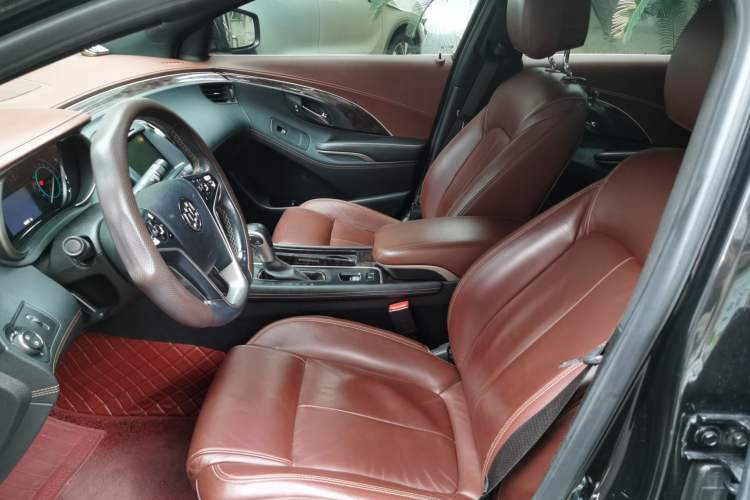 Used Buick LaCrosse 2013 2.4L SIDI Elite Comfort Version Left Front Seat