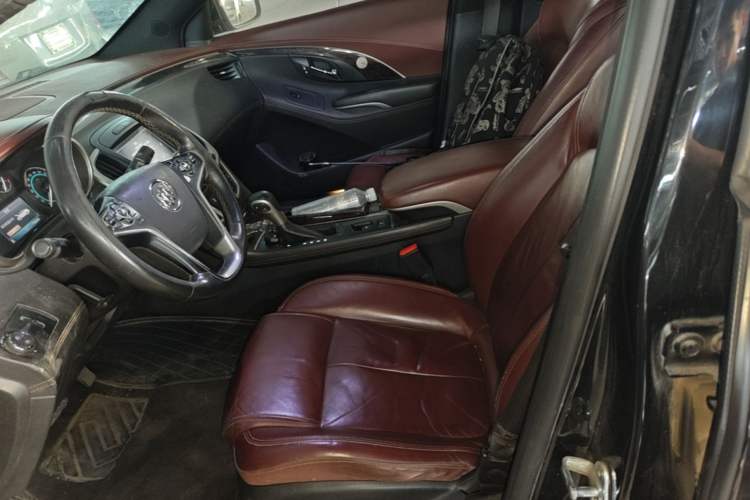 Used Buick LaCrosse 2013 2.4L SIDI Elite Comfort Version Left Front Seat