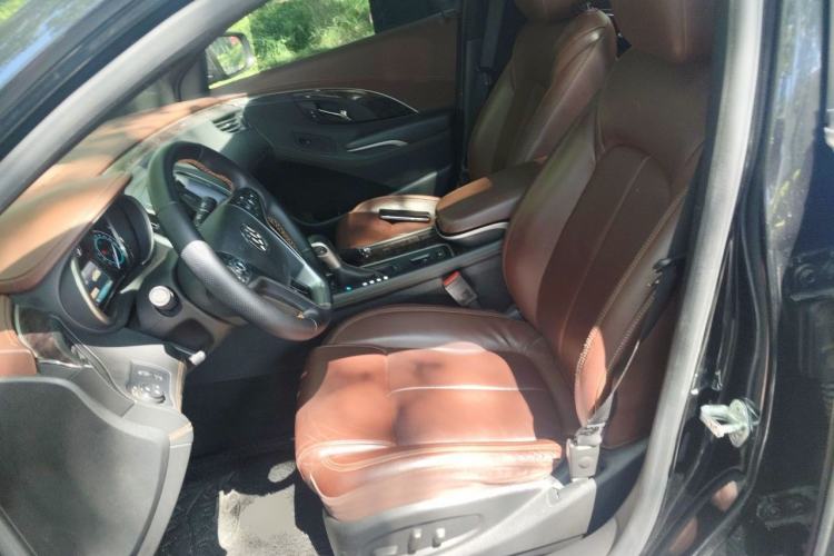 Used Buick LaCrosse 2013 2.4L SIDI Elite Comfort Version Left Front Seat