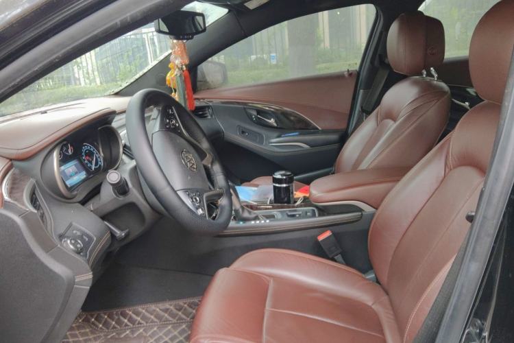 Used Buick LaCrosse 2013 2.4L SIDI Elite Comfort Version Left Front Seat