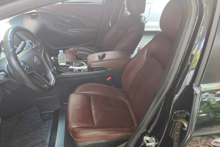 Used Buick LaCrosse 2013 2.4L SIDI Luxury Comfort Edition Left Front Seat