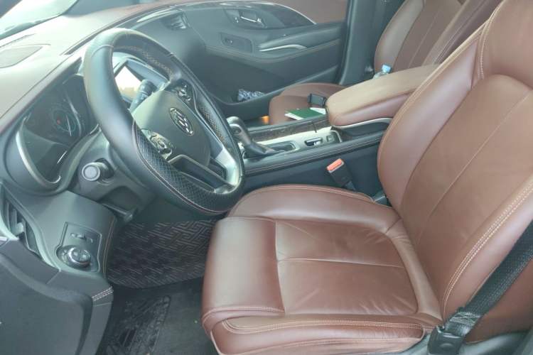 Used Buick LaCrosse 2013 2.4L SIDI Elite Comfort Version Left Front Seat