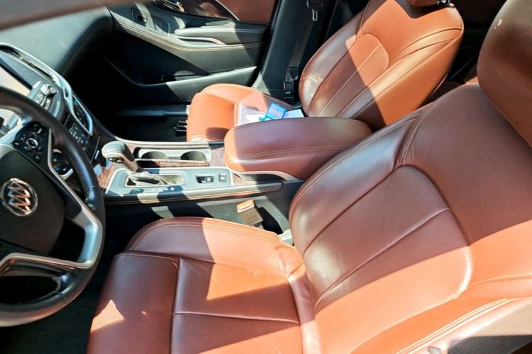 Used Buick LaCrosse 2013 2.4L SIDI Luxury Comfort Edition Left Front Seat