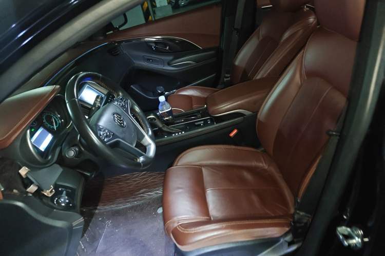 Used Buick LaCrosse 2013 2.4L SIDI Elite Comfort Version Left Front Seat