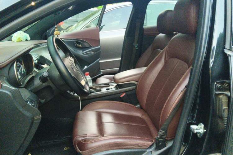 Used Buick LaCrosse 2013 2.4L SIDI Leading Comfort Version Left Front Seat