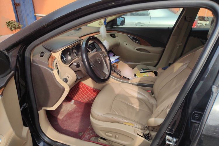 Used Buick LaCrosse 2013 2.4L SIDI Elite Comfort Version Left Front Seat