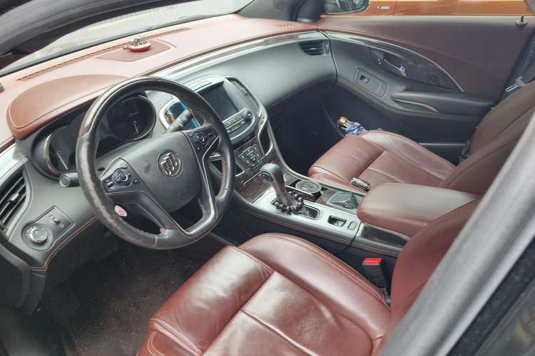 Used Buick LaCrosse 2013 2.4L SIDI Luxury Comfort Edition Left Front Seat
