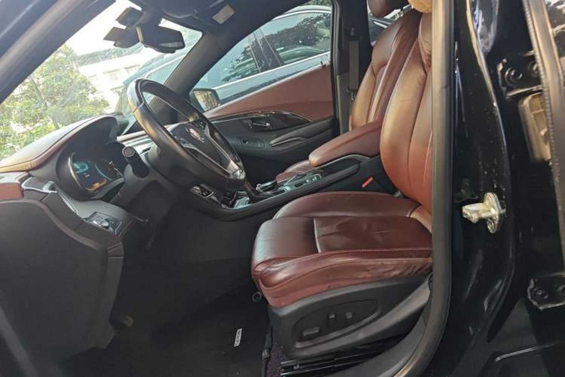 Used Buick LaCrosse 2013 2.4L SIDI Elite Comfort Version Left Front Seat