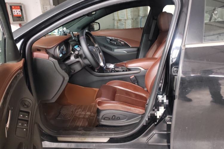 Used Buick LaCrosse 2013 2.4L SIDI Elite Comfort Version Left Front Seat