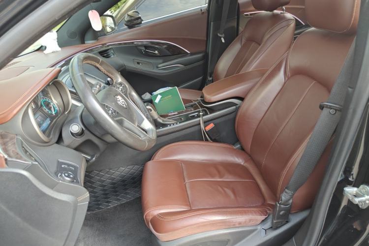 Used Buick LaCrosse 2013 2.4L SIDI Elite Comfort Version Left Front Seat