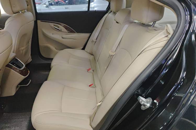 Used Buick LaCrosse 2013 2.4L SIDI Leading Comfort Version Left Rear Seat