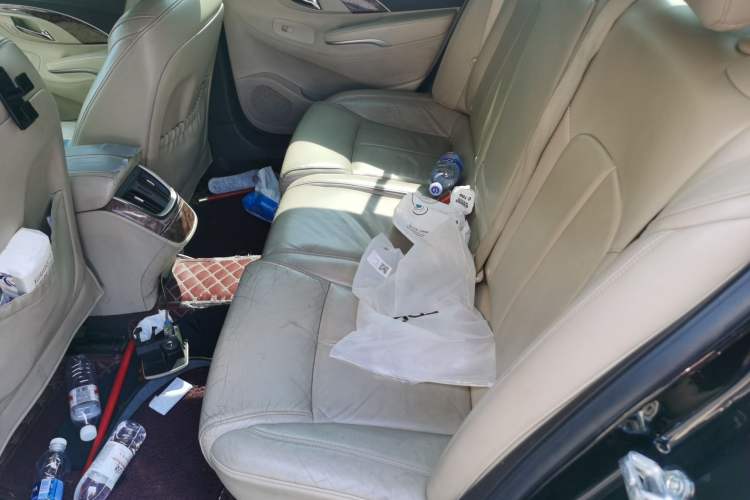 Used Buick LaCrosse 2013 2.4L SIDI Elite Comfort Version Left Rear Seat