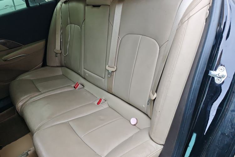 Used Buick LaCrosse 2013 2.4L SIDI Leading Comfort Version Left Rear Seat