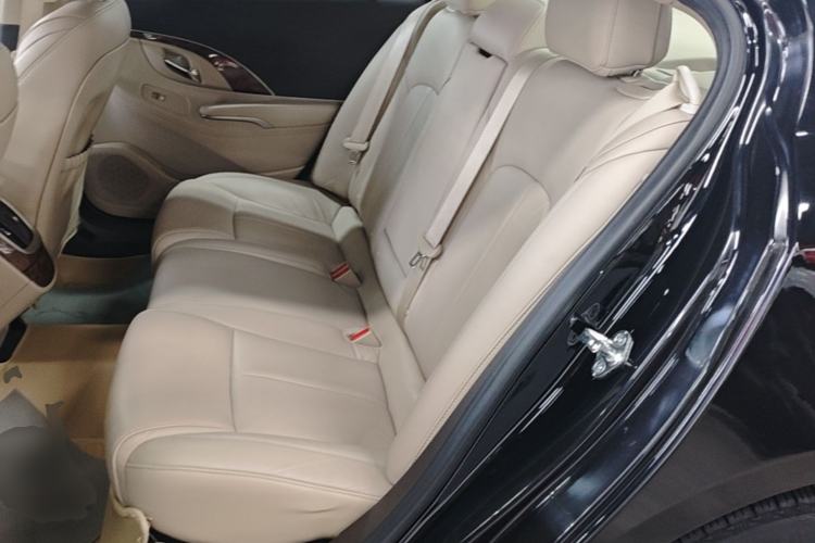 Used Buick LaCrosse 2013 2.4L SIDI Leading Comfort Version Left Rear Seat
