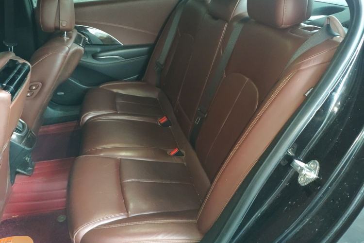 Used Buick LaCrosse 2013 3.0L SIDI V6 Smart Luxury Flagship Model Left Rear Seat
