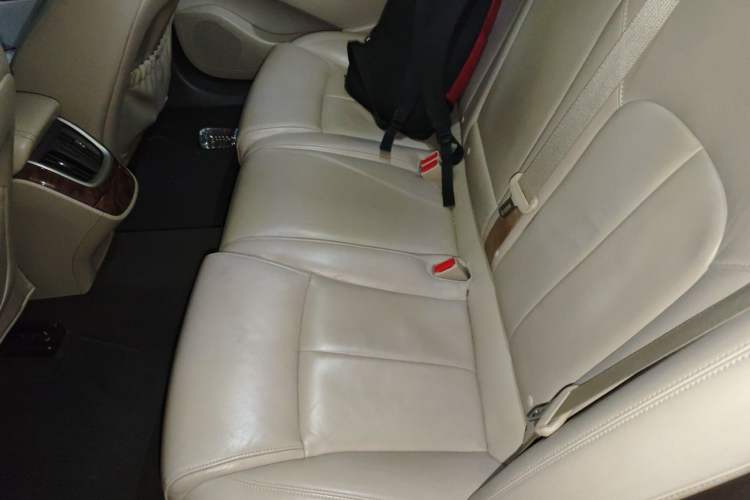 Used Buick LaCrosse 2013 2.4L SIDI Leading Comfort Version Left Rear Seat