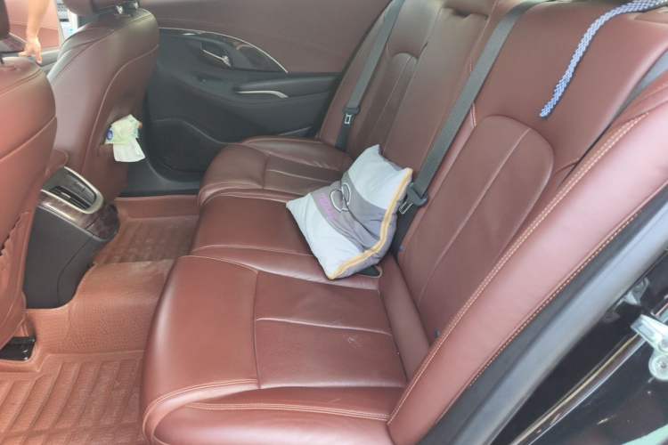 Used Buick LaCrosse 2013 2.4L SIDI Elite Comfort Version Left Rear Seat
