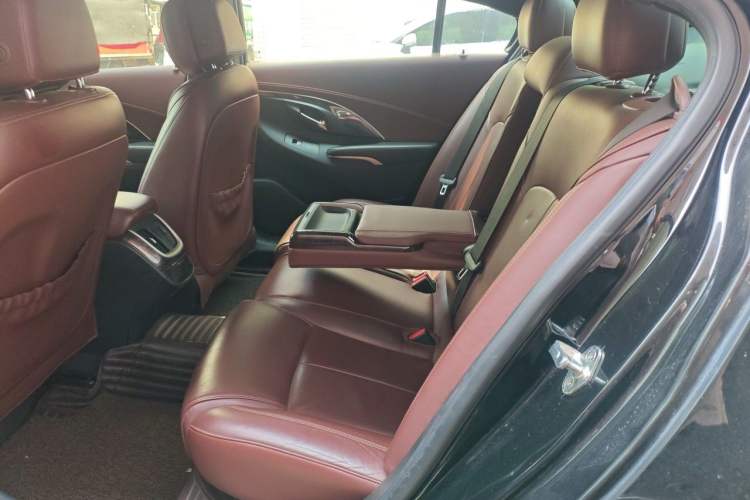 Used Buick LaCrosse 2013 2.4L SIDI Elite Comfort Version Left Rear Seat
