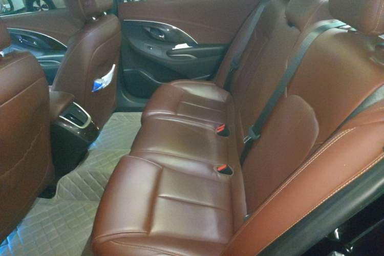 Used Buick LaCrosse 2013 2.4L SIDI Elite Comfort Version Left Rear Seat