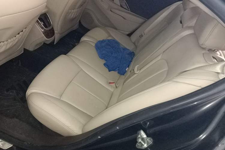 Used Buick LaCrosse 2013 2.0T SIDI Technology Version Left Rear Seat