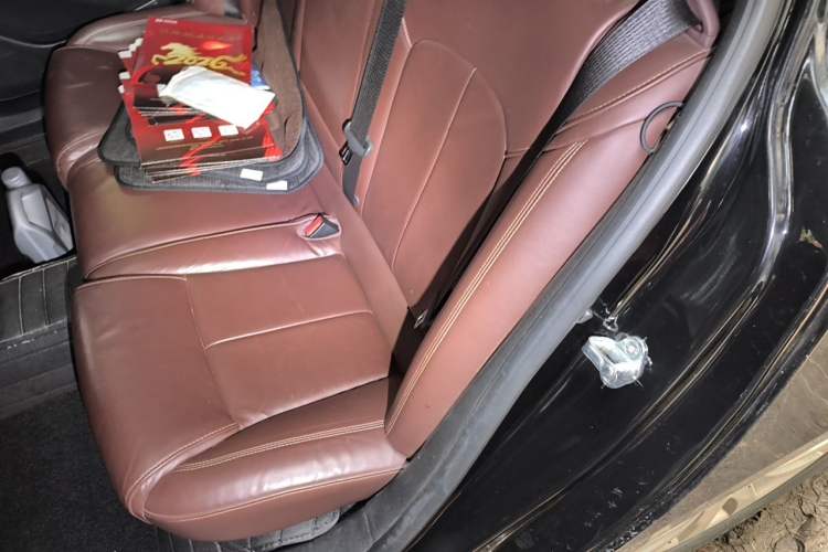 Used Buick LaCrosse 2013 2.4L SIDI Elite Comfort Version Left Rear Seat