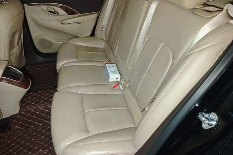 Used Buick LaCrosse 2013 2.4L SIDI Leading Comfort Version Left Rear Seat