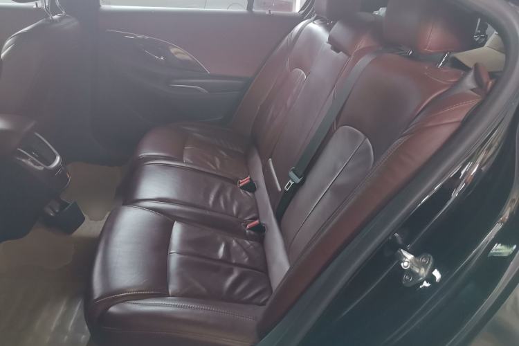 Used Buick LaCrosse 2013 2.4L SIDI Elite Comfort Version Left Rear Seat