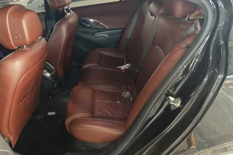 Used Buick LaCrosse 2013 2.4L SIDI Elite Comfort Version Left Rear Seat