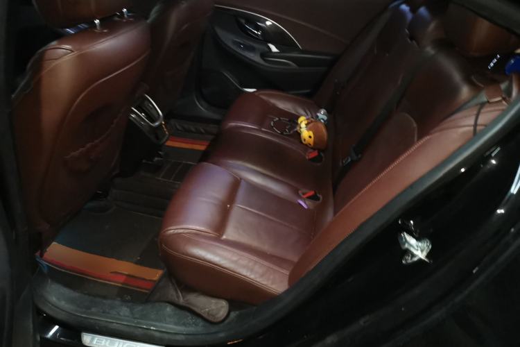 Used Buick LaCrosse 2013 2.4L SIDI Elite Comfort Version Left Rear Seat