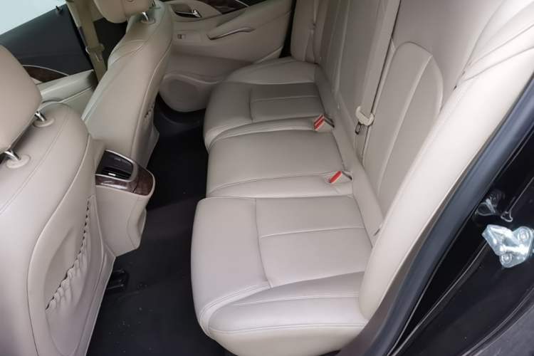 Used Buick LaCrosse 2013 2.0T SIDI Technology Version Left Rear Seat