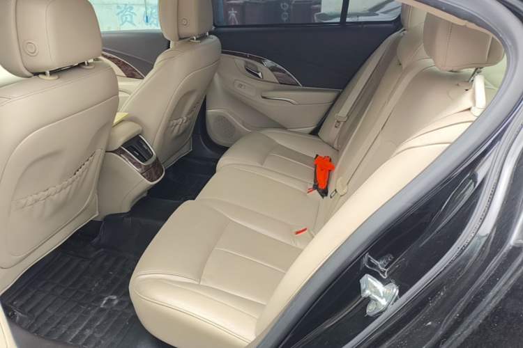 Used Buick LaCrosse 2013 2.4L SIDI Leading Comfort Version Left Rear Seat