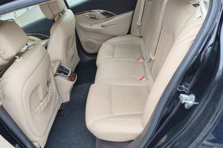 Used Buick LaCrosse 2013 2.4L SIDI Leading Comfort Version Left Rear Seat