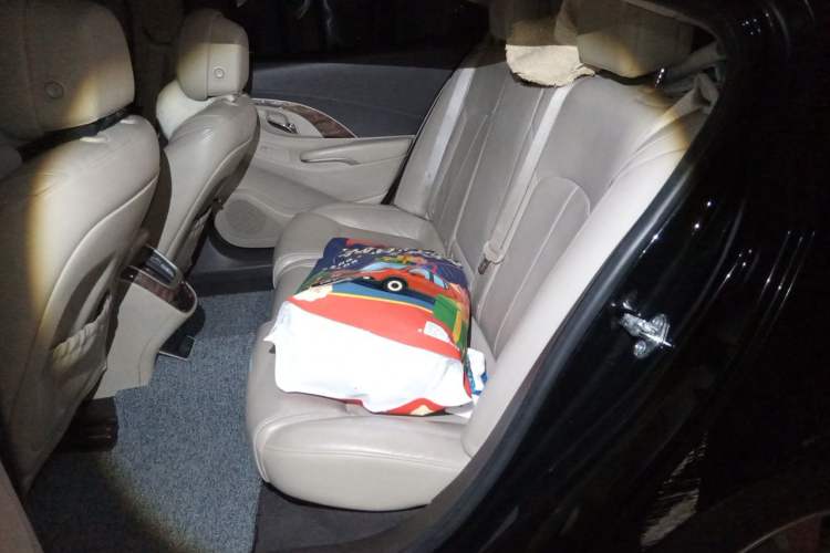 Used Buick LaCrosse 2013 2.4L SIDI Leading Comfort Version Left Rear Seat
