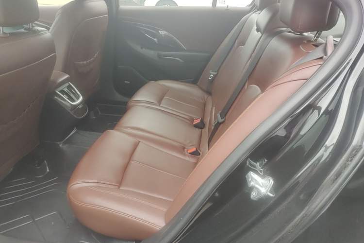 Used Buick LaCrosse 2013 2.4L SIDI Luxury Comfort Edition Left Rear Seat