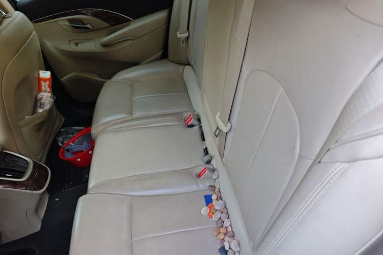 Used Buick LaCrosse 2013 2.4L SIDI Leading Comfort Version Left Rear Seat
