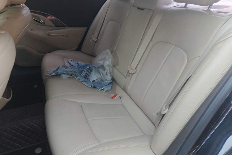 Used Buick LaCrosse 2013 2.4L SIDI Leading Comfort Version Left Rear Seat