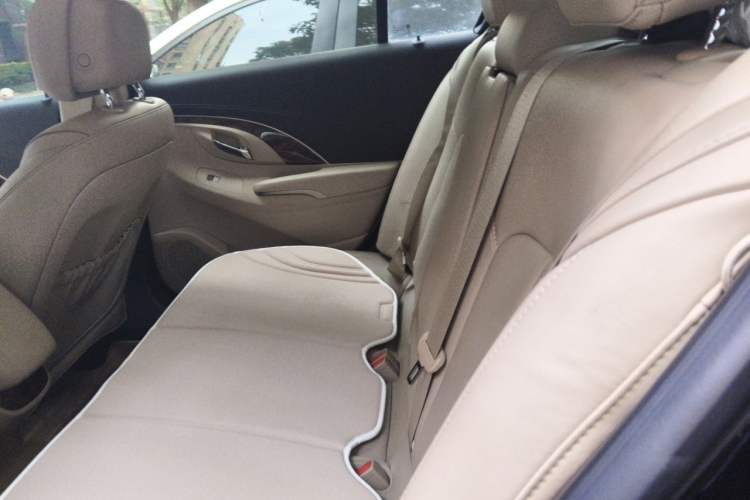 Used Buick LaCrosse 2013 2.4L SIDI Leading Comfort Version Left Rear Seat