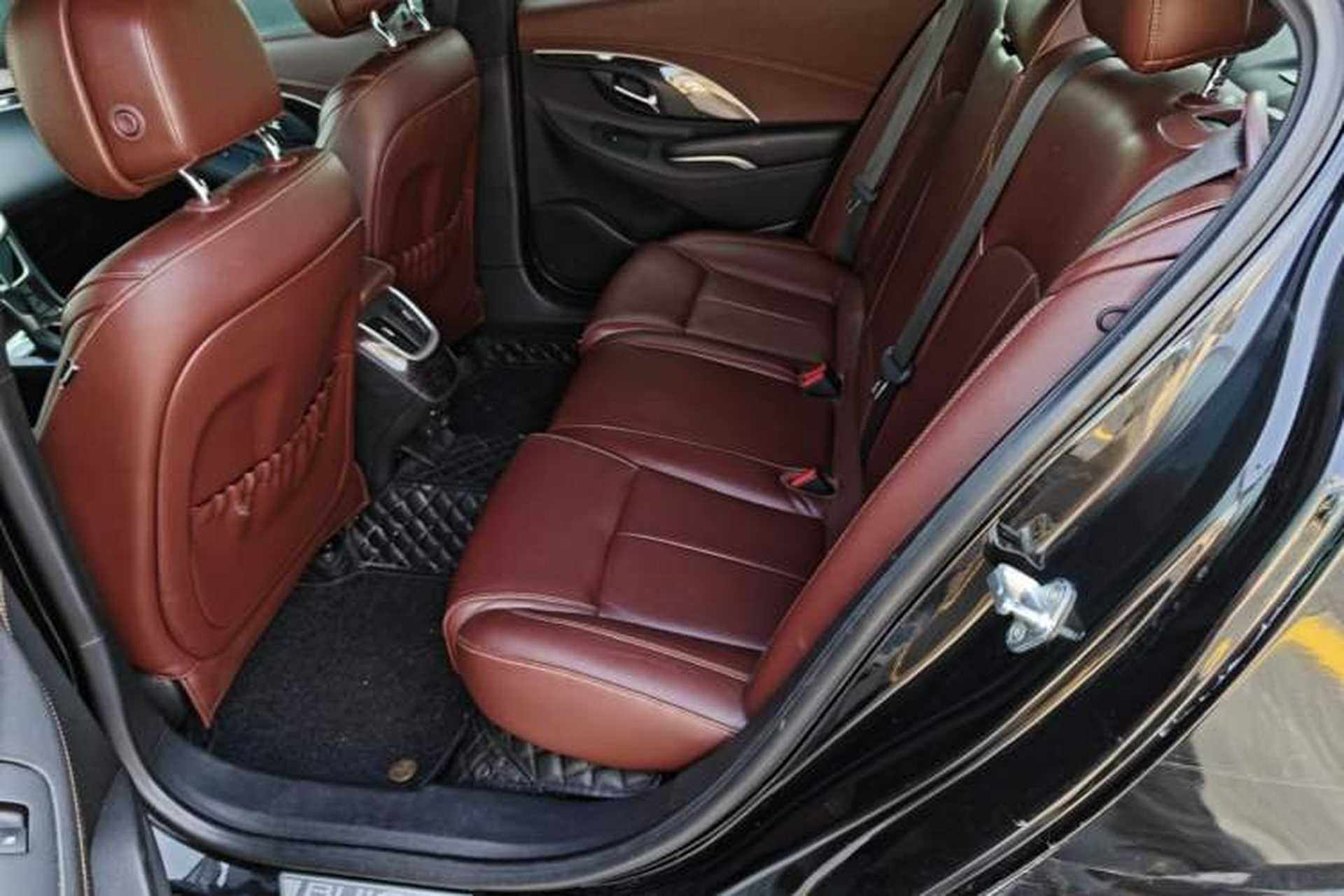 Used Buick LaCrosse 2013 2.4L SIDI Leading Comfort Version Left Rear Seat