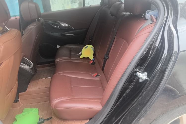 Used Buick LaCrosse 2013 2.4L SIDI Leading Comfort Version Left Rear Seat