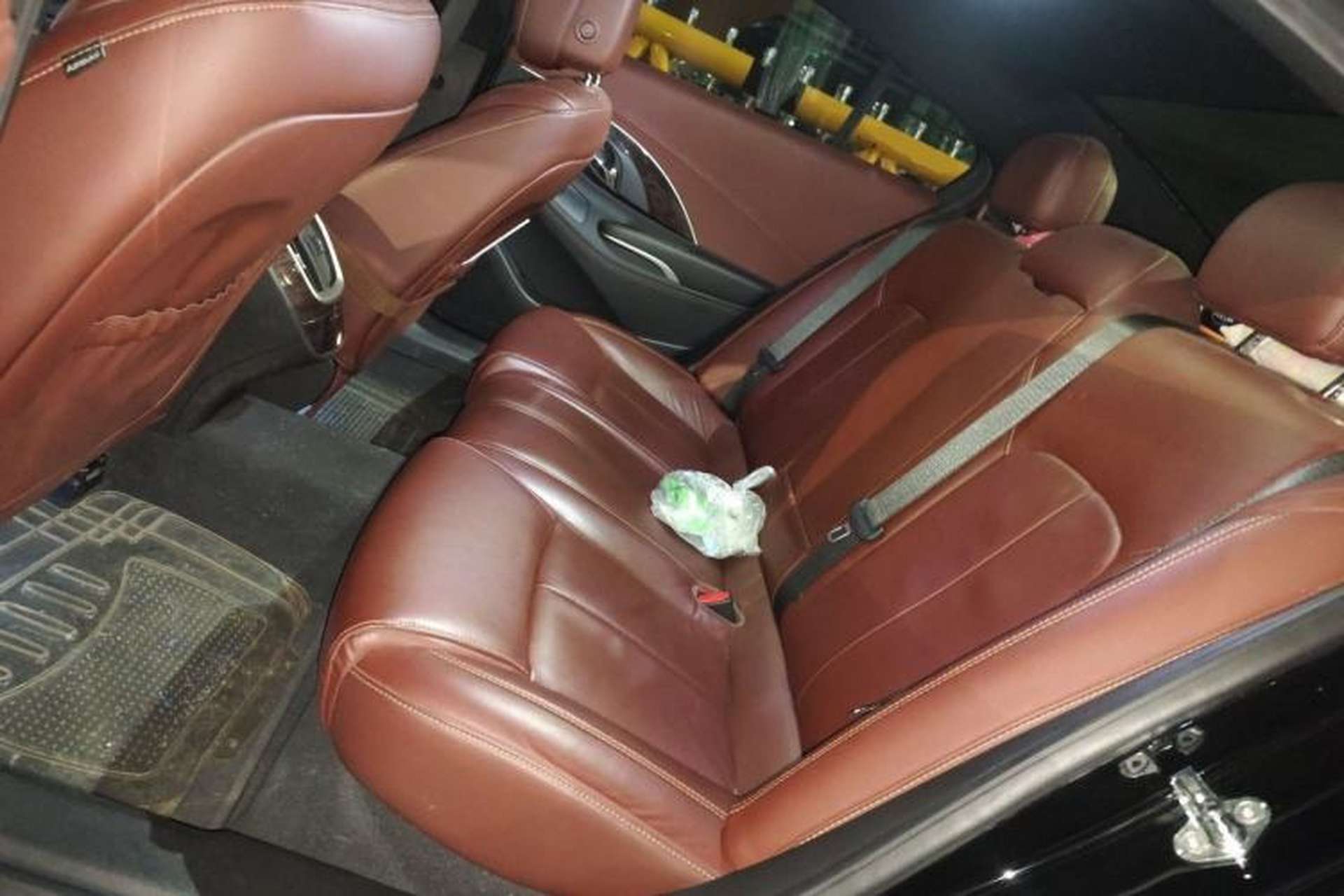 Used Buick LaCrosse 2013 2.4L SIDI Elite Comfort Version Left Rear Seat