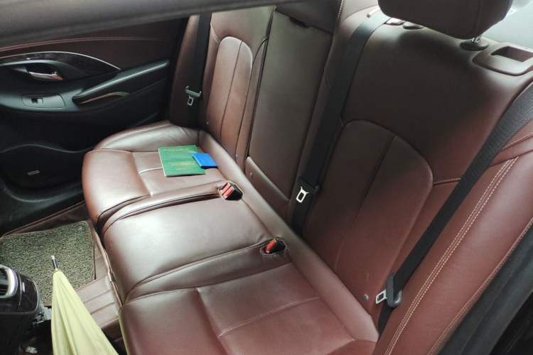 Used Buick LaCrosse 2013 3.0L SIDI V6 Smart Luxury Flagship Model Left Rear Seat