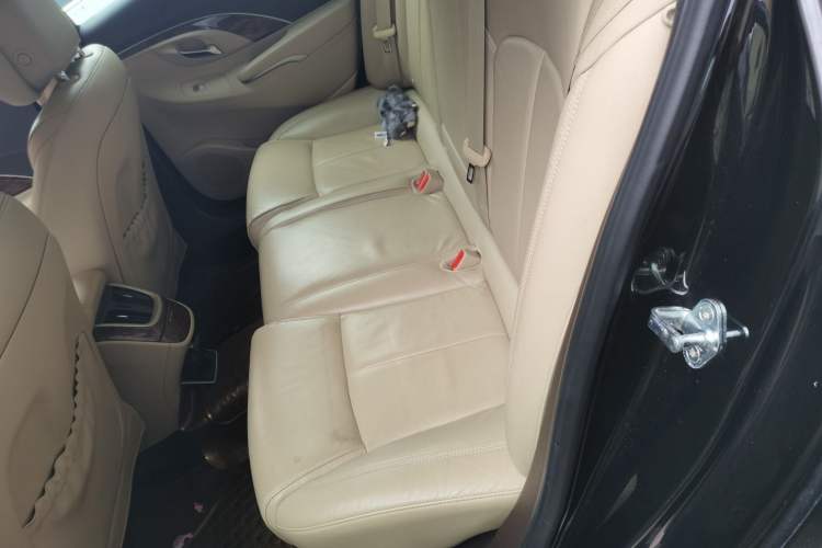 Used Buick LaCrosse 2013 2.4L SIDI Leading Comfort Version Left Rear Seat