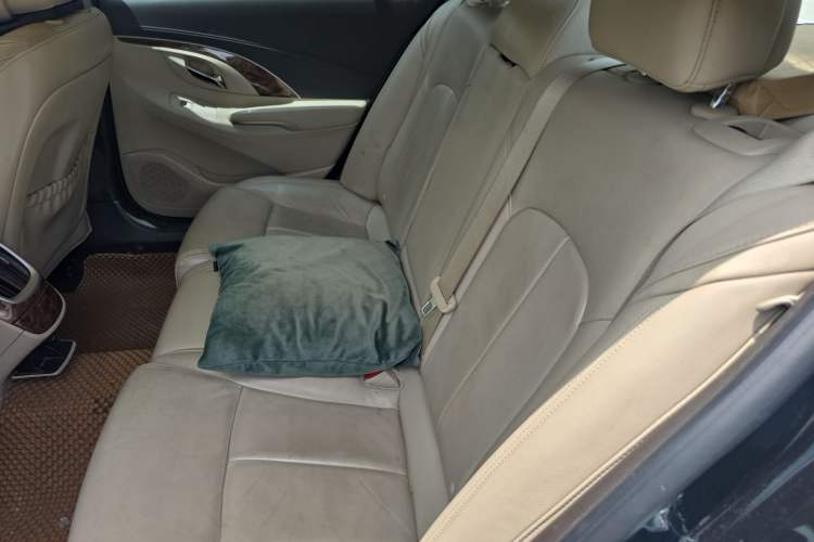 Used Buick LaCrosse 2013 2.4L SIDI Leading Comfort Version Left Rear Seat