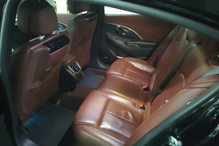 Used Buick LaCrosse 2013 3.0L SIDI V6 Smart Luxury Flagship Model Left Rear Seat