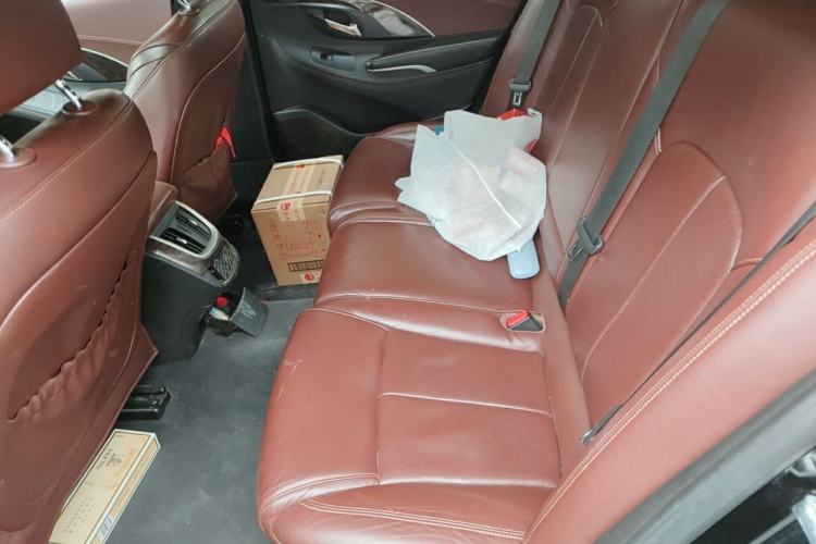 Used Buick LaCrosse 2013 2.4L SIDI Elite Comfort Version Left Rear Seat